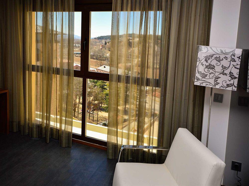 Gran Hotel Botanicos Теруел Екстериор снимка