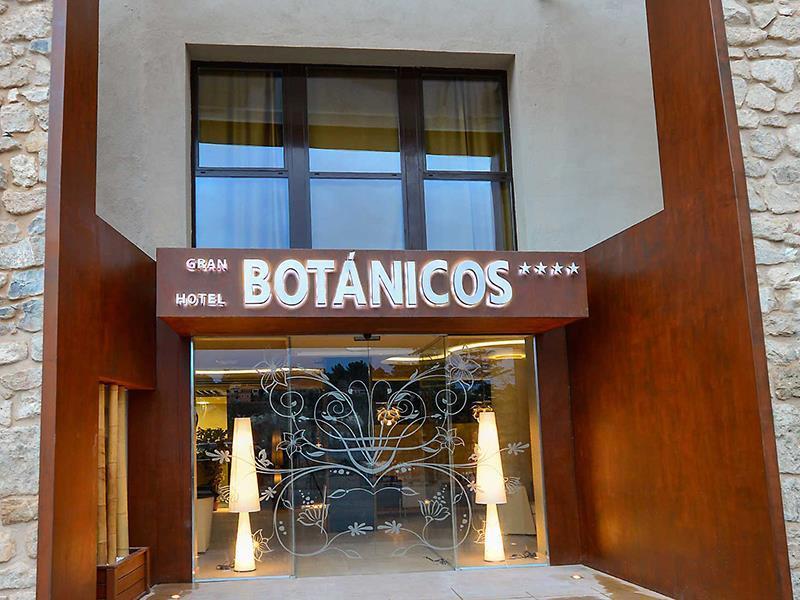 Gran Hotel Botanicos Теруел Екстериор снимка