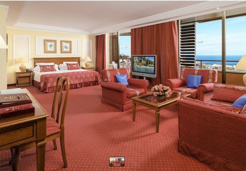 Gran Hotel Botanicos Теруел Екстериор снимка